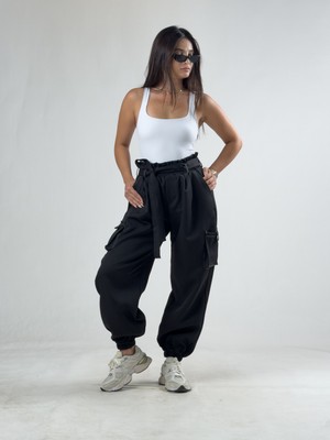 Cocopelli Siyah Kadın Bol Kesim Kargo Cepli Jogger Pantolon COC3322