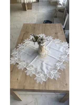 Ceki Home Kayla Kreme Gold 88x88 cm Fransız Dantel Detaylı Kare Sehpa Örtüsü Dekoratif