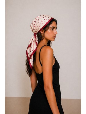 Nazzain Kırmızı Puantiyeli Fular Bandana