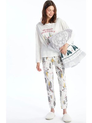 Lc Waikiki Yeni Sezon Bisiklet Yaka Yılbaşı Temalı Kadın Pijama Takımı