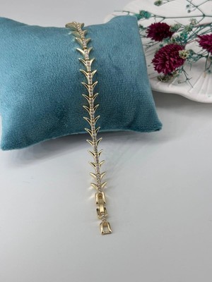 Trend Kapında Zirkon Taşlı Pirinç Zirkon Bileklikler 17+2 cm  - KBL0271
