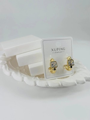 Trend Kapında Zirkon  Taşlı Pirinç Zirkon Küpe - KP00357