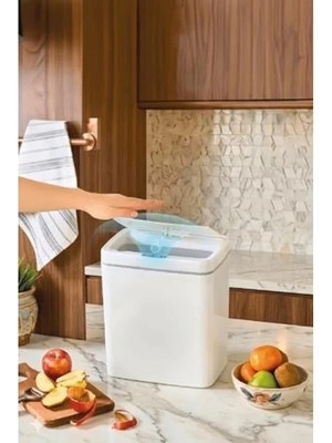 Aesco Otomatik Sensörlü Banyo Çöp Kovası, 11 Litre, Beyaz