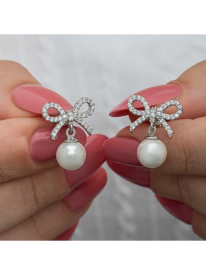 Tienda Elegante Gümüş Fiyonk İnci Kadın Çivili Küpe