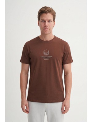 Cazador Slim Fit Bisiklet Yaka Motif Baskılı Tişört  (26Y)