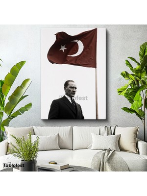 Tablofest Dikey Kanvas Tablo Atatürk ve Dalgalanan Türk Bayrağı Atatürk Tablosu Ev Ofis Duvar Dekoru