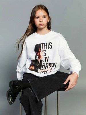Lc Waikiki Yeni Sezon Bisiklet Yaka Wednesday Baskılı Kız Çocuk Sweatshirt