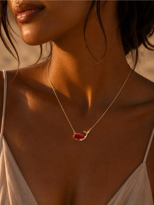 Poseidons Jewellery Kırmızı Balina Figürlü Gold Kolye – Zarif ve Şık Tasarım 🐋❤️