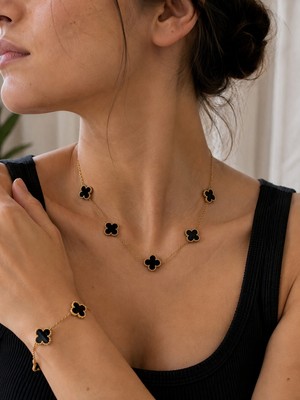 Atalya Accessory Siyah Yonca Model Kadın Çelik Kolye ve Bileklik Seti - 2'li Set Kararmaz - Kutulu