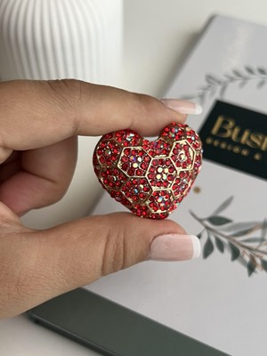 Busradan Design Taşlı Kırmızı Kalp Broş Hediye