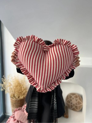 Kai Home Lovely Kalp Fırfırlı Keten Iç Dolgulu Yastık / Kırlent 50CM