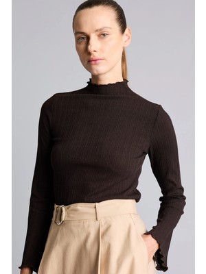DeFacto Slim Fit Fırfır Kenarlı Fitilli Kaşkorse Uzun Kollu Tunik I1459AX26AU