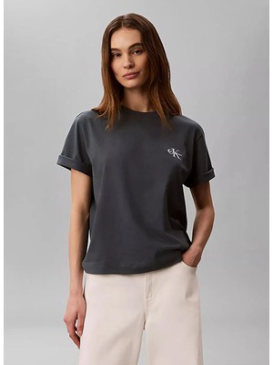 Calvin Klein Jeans Mavi Kadın Bisiklet Yaka Logo Baskılı T-Shirt LV047G826GCEG