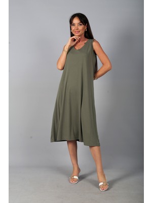 By Saygı Kadın V Yaka Ön Pervazlı Pike Kumaş Kolsuz Oversize Midi Elbise