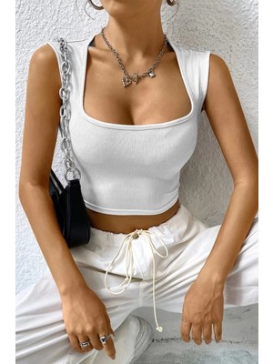 Hace Bazaar Kadın Beyaz Kare Yaka Kalınlaşan Omuz Detaylı Crop Top Bluz