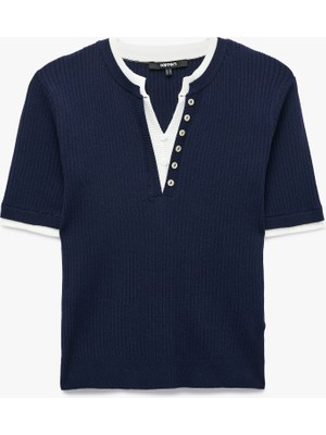 Koton Regular Fit Kısa Kollu Katmanlı Henley Yaka Düğmeli Triko Kazak