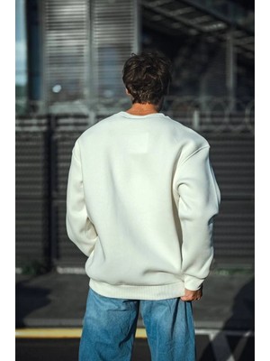 Tarz Yeri Erkek  Bisiklet Yaka 3 Iplik Pamuklu Basic Sweatshirt - Beyaz