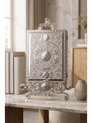 Rasha Collection Gümüş Renk Işlemeli Metal Kuran Muhafaza Kutusu ve Dekoratif Stand Büyük Boy