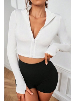 Beru Kadın Beyaz Uzun Kol Fermuarlı Parmak Geçme Detaylı Dik Yaka Crop Top Bluz Beru Najmaddin