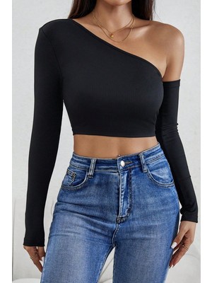 Beru Kadın Siyah Tek Omuz Detaylı Uzun Kol Crop Top Bluz Beru Najmaddin