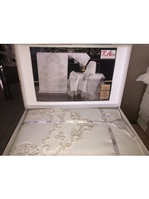 Ceki Home Nakış Işlemeli Seccade Lüks Seccade Çeyizlik Bohçalık Hediyelik Namazlık Şık Tasarım
