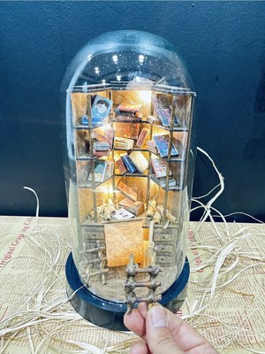 St. Morritz Minyatür Kitaplık 15X30 Cam Fanuslu Ledli Işıklı