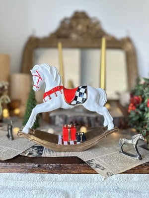 St. Morritz Hediye Paketli Sallanan El Boyaması Polyester At Yılbaşı Biblo Dekor / Kahverengi