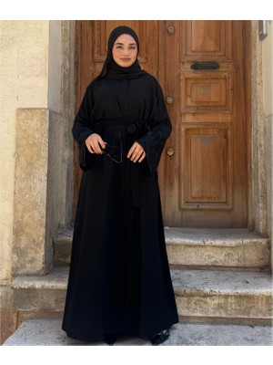 Zeynep Uyanık Mahperi Güpür İşlemeli Ferace İspanyol Kol Fermuarlı Kuşaklı