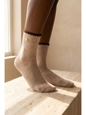 Bony Socks Kadın Nakışlı Zımbalı Soket Çorap Ekru