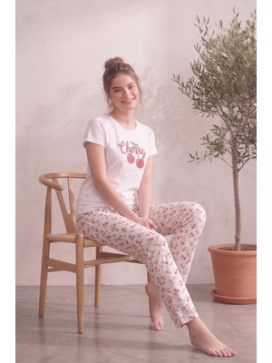 Farya Home Likralı Desenli Kısa Kollu Yazlık Rahat ve Esnek Pijama Takımı