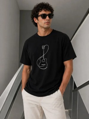 İkales Ikales Erkek Minimal Gitar Baskılı Tişört T-Shirt Yazlık Kısa Kol Bisiklet Yaka T-Shirt - Siyah