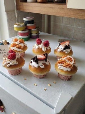 Kazan Hobi Mucit Home 1 Adet Cupcake Görünümlü Buzdolabı Magneti – 3D Tatlı Tasarımlı Dekoratif Mutfak Süsü