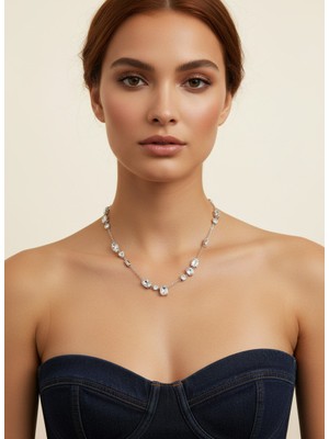 Valmont Accessories Kadın Gümüş Renk Sıralı Swarovski Taşlı Zarif Kolye