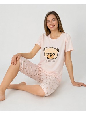 Pijamask Kadın Açık Pembe Ayıcık Baskılı Kısa Kollu Kapri Pijama Takımı (P100-843)