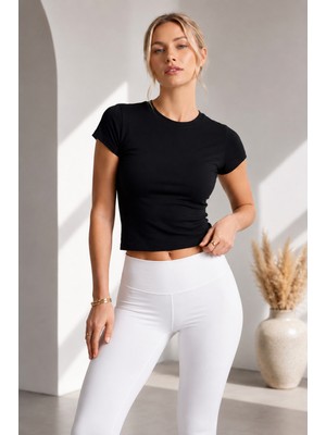 Uslular Siyah Bisiklet Yaka Basic Kısa Kol Body