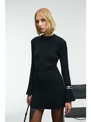 Ethiquet Encanto Kadın Yuvarlak Yaka Çizgi Desenli Slim Fit Siyah Elbise