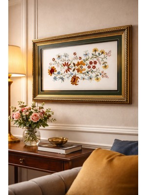 Muguetarts %100 El Yapımı Çiçek Nakış Sanatı, Çerçeveli Türk Tekstili, Altın Simli Detay (87X60 Cm)