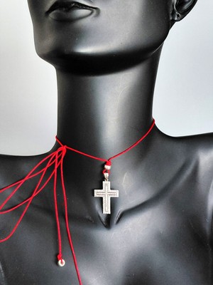 Luna Luster 925 Ayar Gümüş Zirkon Taşlı Kırmızı Ip Haç Tasarım Choker Kadın Kolye