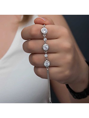 Tienda Elegante Gümüş Yuvarlak Taşlı Kadın Bileklik