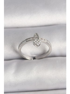 Inure Jewelry Pirinç Gümüş Renk Zirkon Taşlı İnci Detaylı Kilit Kalp Model Ayarlanabilir Yüzük