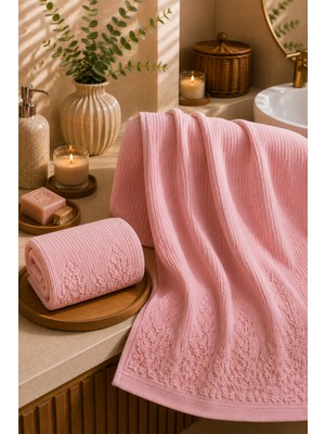 Gonca Çiçek Desenli 2’li Banyo Havlu Seti – 50×90 Baş Havlusu + 90×150 Banyo Havlusu