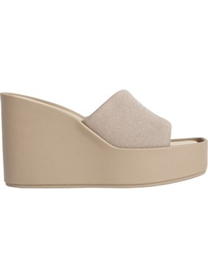 Calvin Klein Kadın Wedge Canvas Detaylı Sandalet