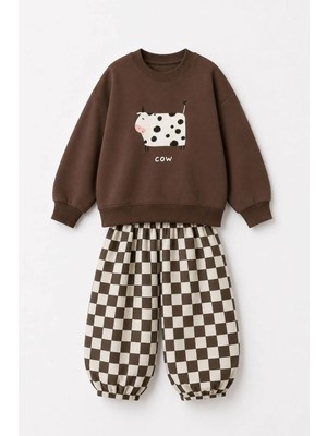 Monila Unisex Çocuk Inek Baskılı Kahverengi Sweatshirt ve Dama Baskılı Eşofman Takım