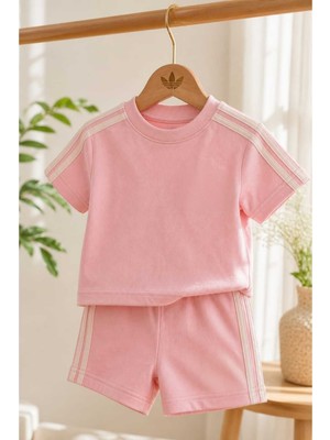 Pembe Çizgili Takım