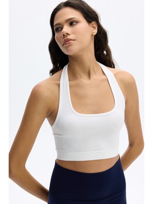 Boyundan Geçmeli Ribli Crop Top Beyaz