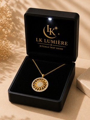 LK Lumiere 925 Ayar Gümüş Kolye Işıklı Kutuda - Altın Zirkon Taşlı Güneş