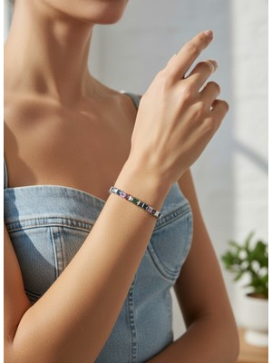 Valmont Accessories Kadın Silver Renk Renkli Taşlı Geometrik Bileklik