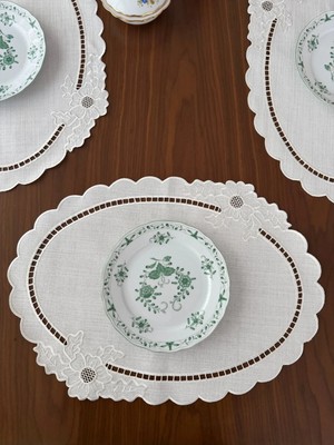 Denef Home Oval Amerikan Servis Delik Işi Krem Renk 35x49 cm 1 Parça Sofra Şıklığı