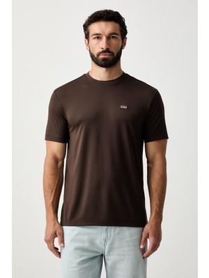 EA7 Erkek Normal Kalıp Yumuşak Dokuma Kumaşlı Plaka Logolu Kısa Kollu Kahverengi T-Shirt 7M002096 AF13862-U6027