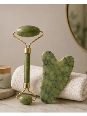 İyisi Olsun Jade Roller ve Gua Sha Taşı Yüz Bakım Masaj Seti